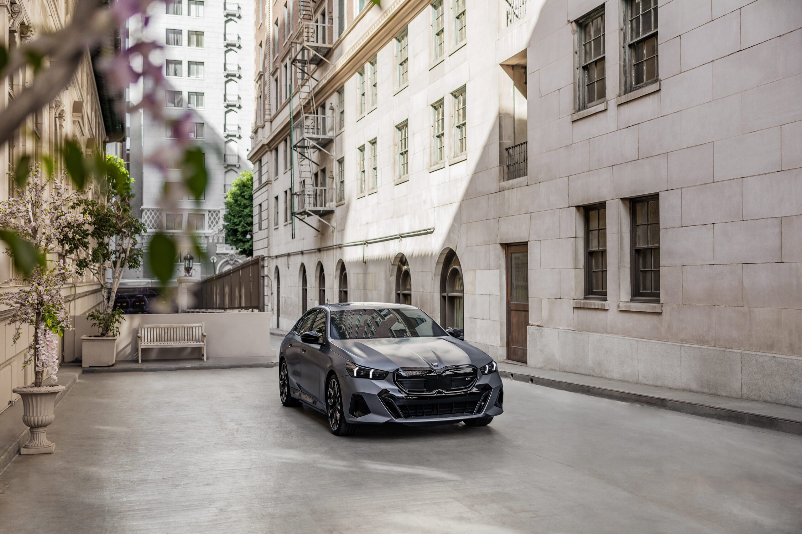 Christopher Walkeni reklaam BMW jaoks ja skaleeritud