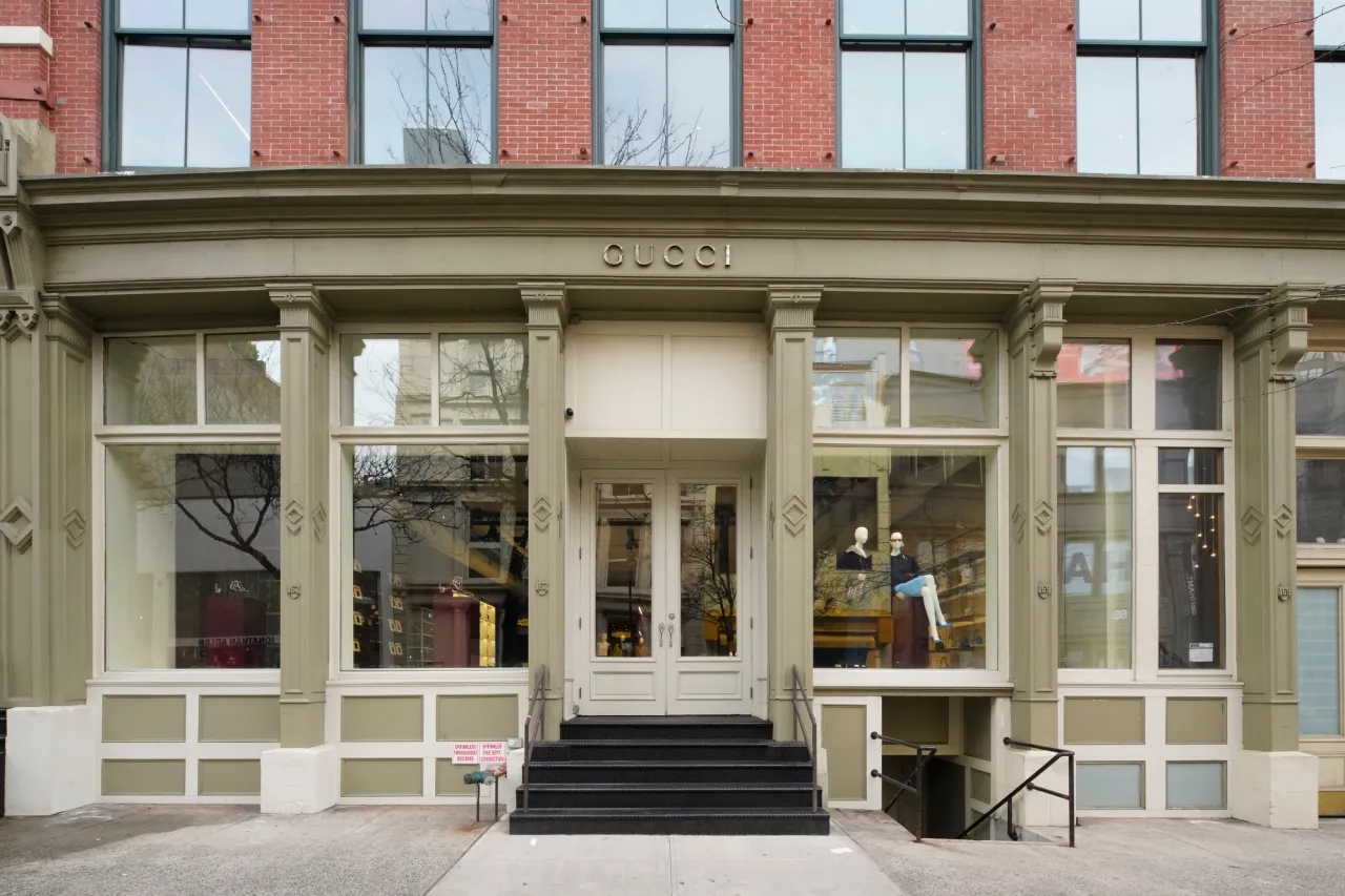 Sabato de Sarno debüüt New Yorgi butiigis