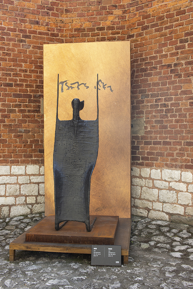 Beksinski. Skulptuurid Dokumentatsioon04väike