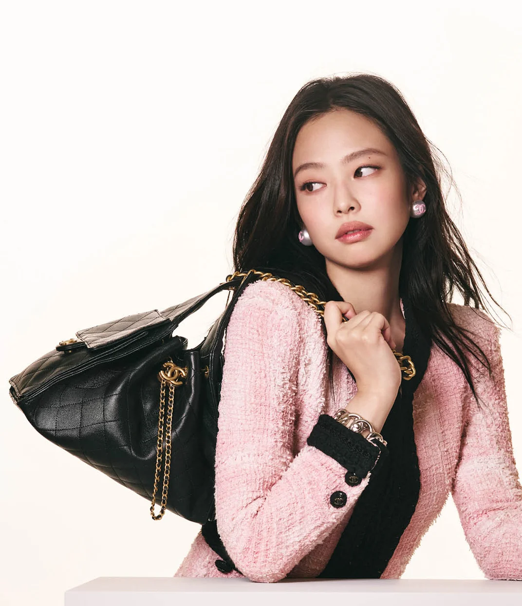 Dua Lipa ja Jennie Chaneli kampaania 25