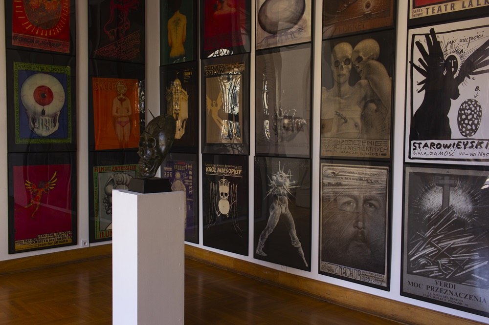 Korratu palee. Franciszek Starowieyski taas Krakowis - n&auml;ituse dokumentatsioon