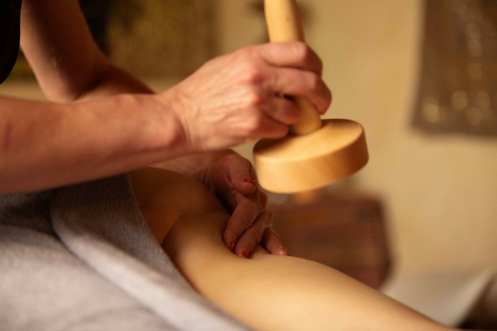 Maderoteraapia M&otilde;isahoone hotelli Biovital SPA-s