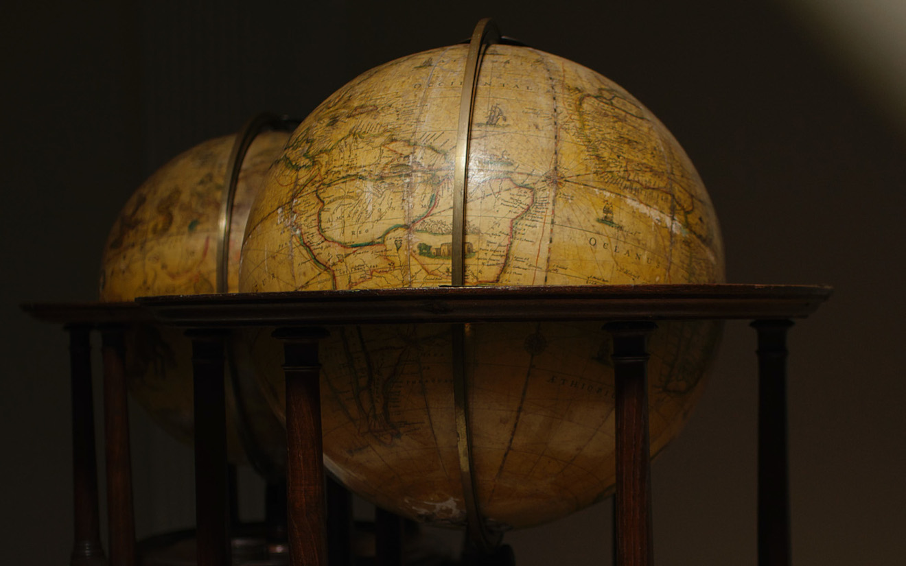 Ajalooline gloobuse oksjon Charites