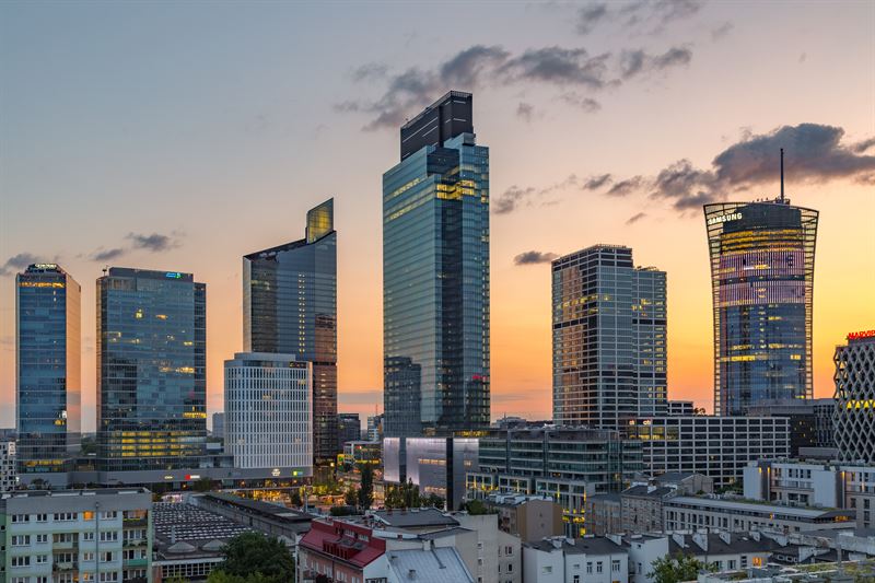 Rekordiline tehing Varssavis