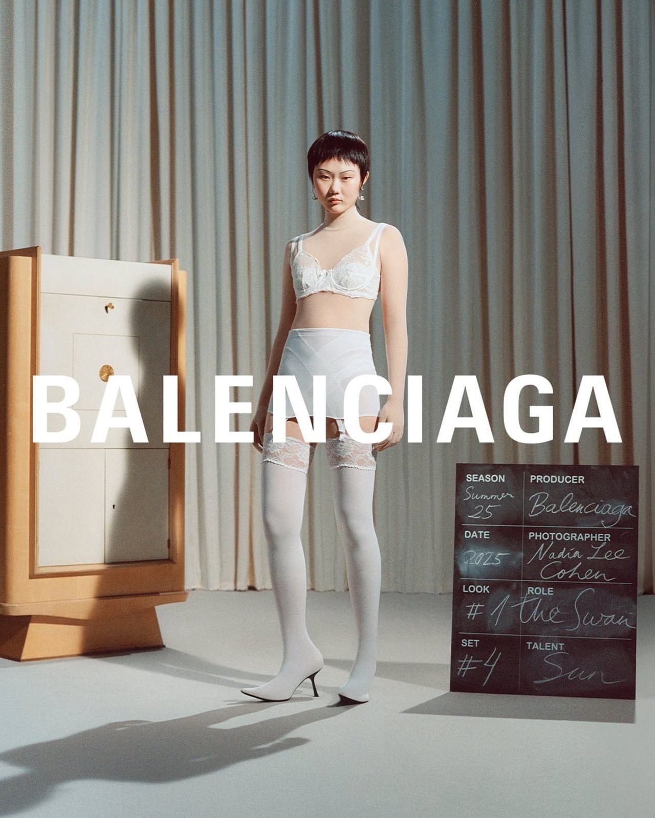 Balenciaga suvekampaania7