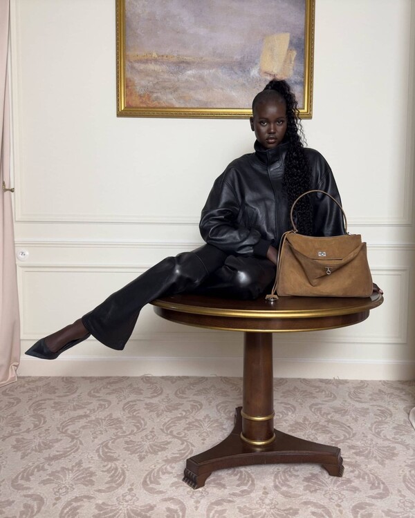 Balenciaga kampaania Claudia Schifferiga5