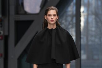 Calvin Klein Mütoloogia ja Tänapäeva Vahel