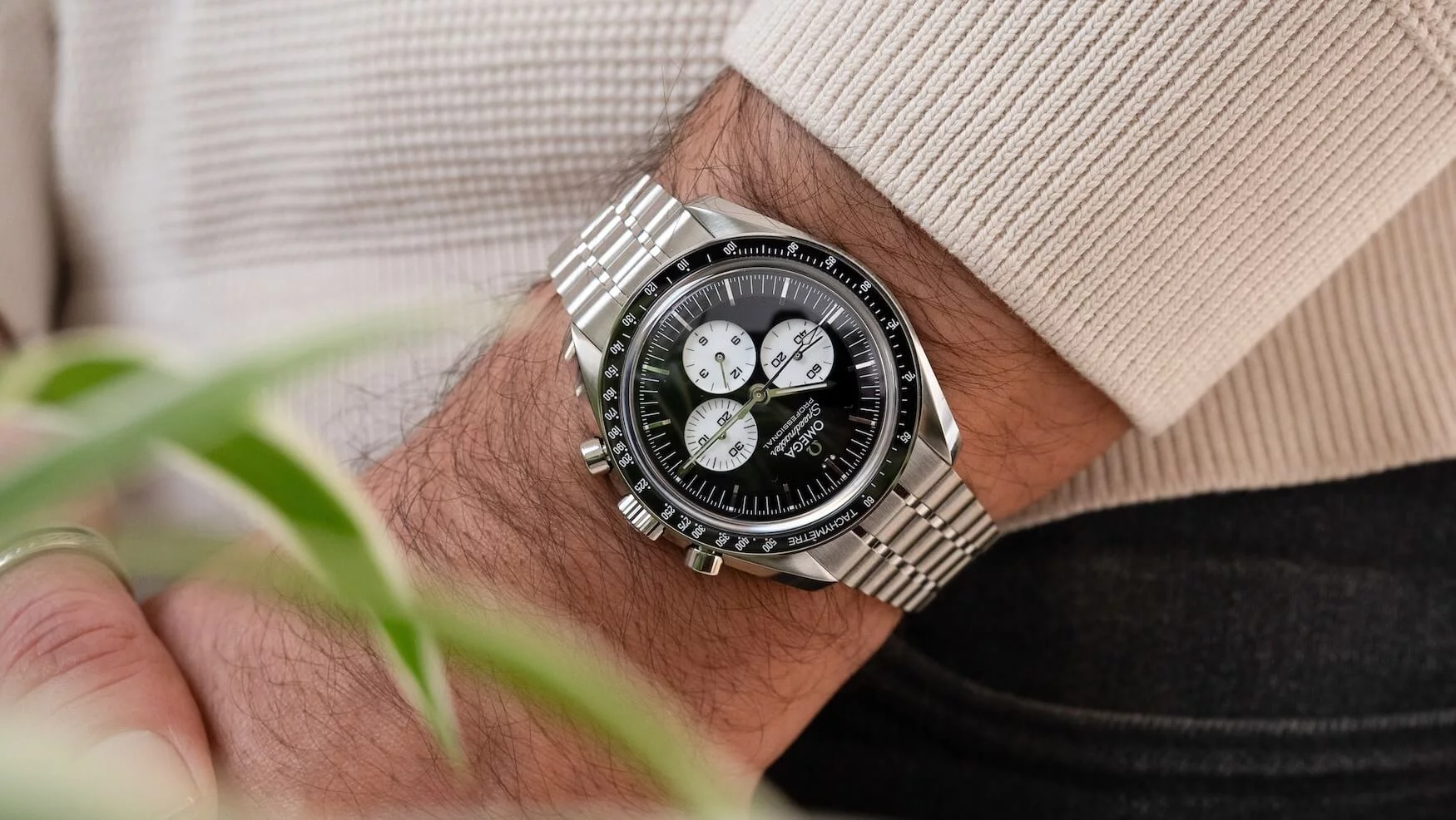 Omega Speedmaster Moonwatch Hind