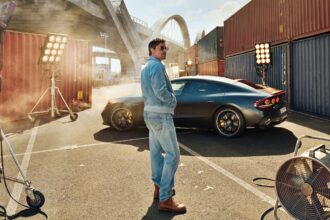 Brad Pitt ja Mercedes Amg